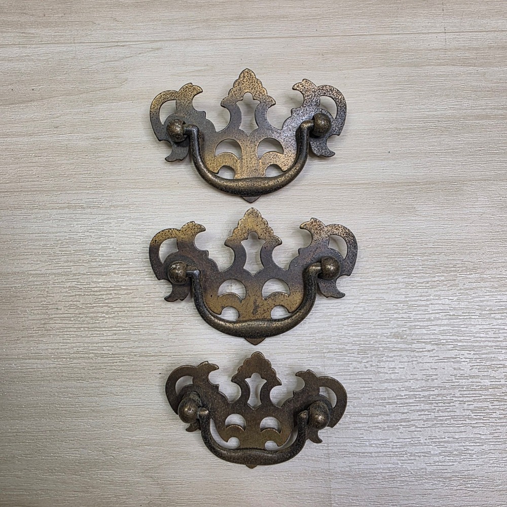 Vintage Batwing Drawer Pulls Set of 3 Antique Brass Finish Chippendale Style 3"
